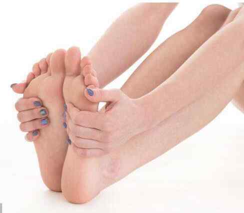 如果你经常按摩脚趾对脾胃功能非常有好处.jpg 如果你经常按摩脚趾对脾胃功能非常有好处.jpg