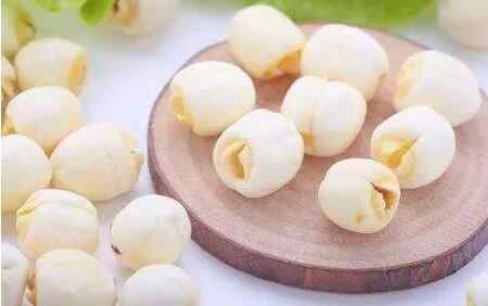 当你吃涮火锅时，可以加点莲子这样可以不上火