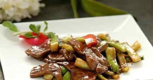 黑木耳炒猪肝.jpg 黑木耳炒猪肝.jpg