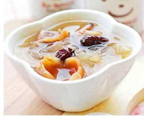 桂圆银耳莲子汤.jpg 桂圆银耳莲子汤.jpg