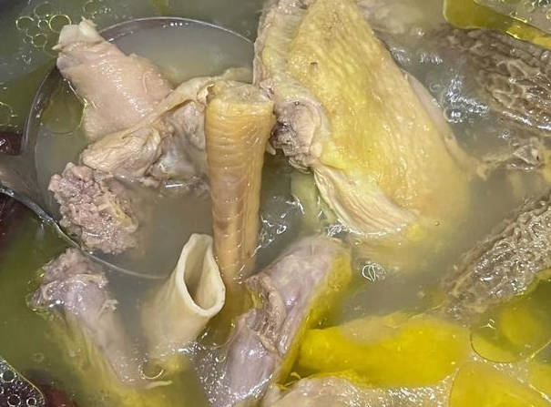 健脾补胃食疗之羊肚菌炖鸡汤