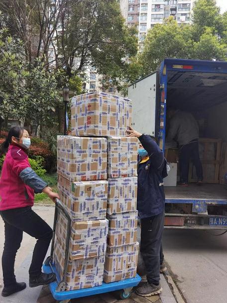 400瓶芝麻丸到货