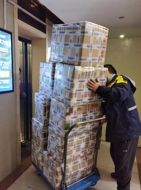 400瓶芝麻丸到货 - 鹤小厨古法九蒸九晒黑芝麻丸_1.jpg