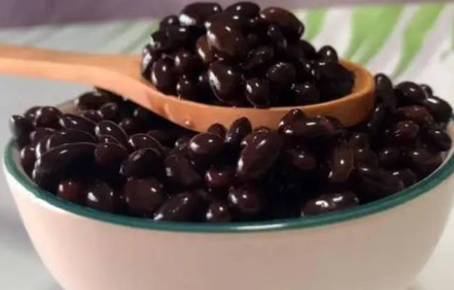 补肾推荐食谱：醋泡黑豆
