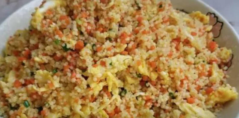 气血亏虚推荐食谱：【小米炒胡萝卜】