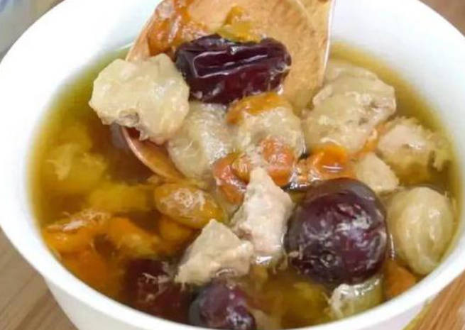 补气血推荐食谱：枸杞瘦肉汤