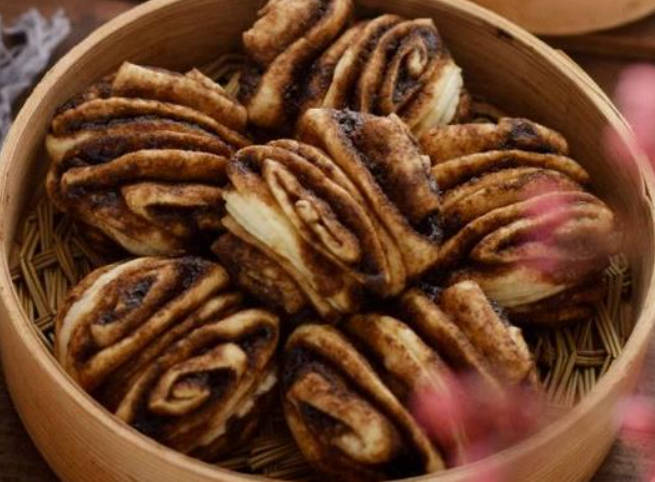 补气血推荐食谱：红糖麻酱花卷