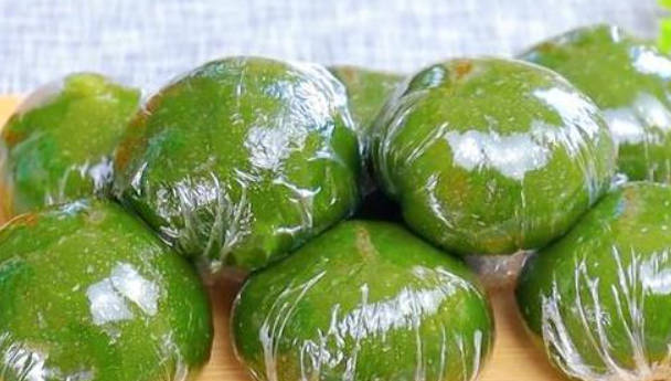 补气血推荐食谱：艾草青团