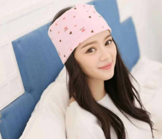 产后食疗或药疗以滋补气血，有利于产后身体恢复。