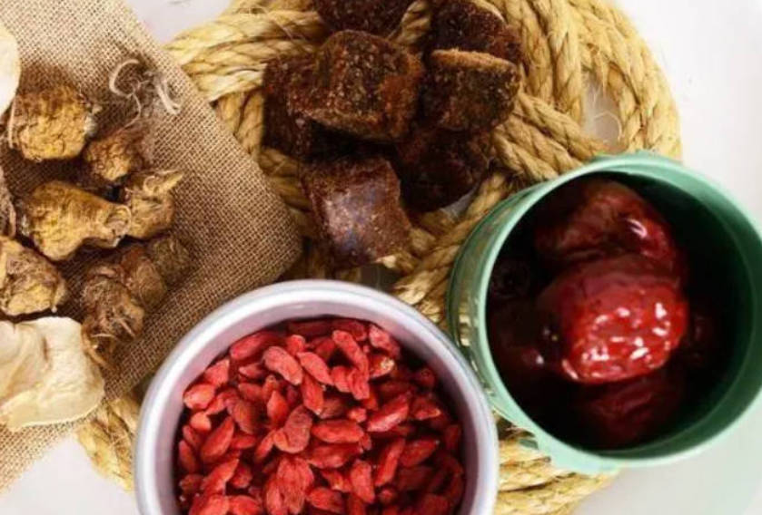 气血不足该吃啥？手把手教你从家常菜吃出好气色！