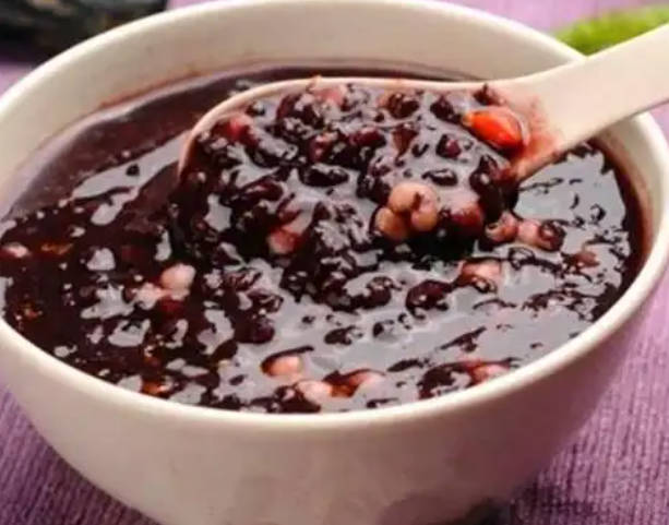 产后脱发严重有什么好的解决办法吗？