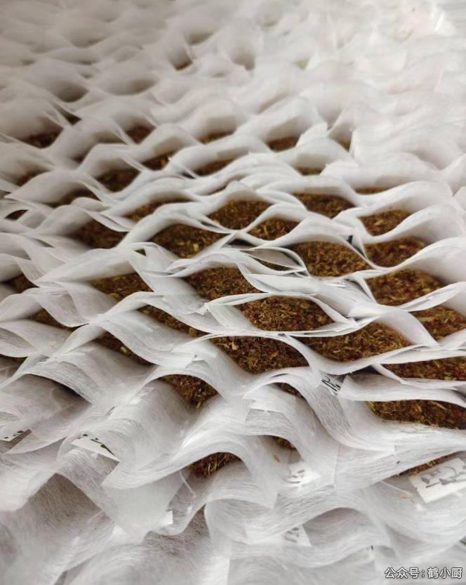 护肝茶成品.jpg 护肝茶成品.jpg